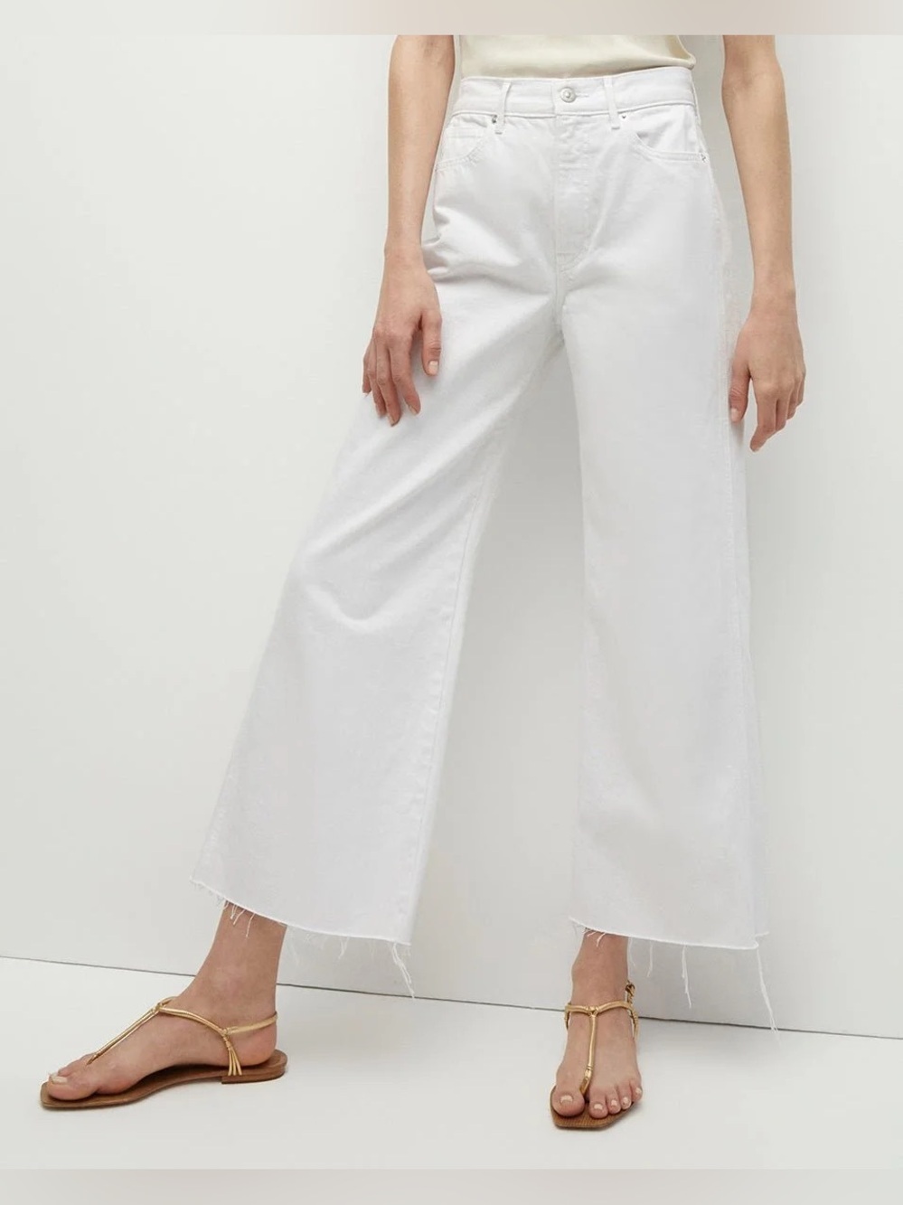 Veronica Beard Taylor Cropped Wide-Leg Jean in White Raw Hem